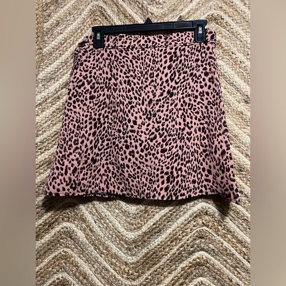Nasty Gal Women's Cheetah Print Mini Skirt, Side Tie, Size UK 10, Size US 6 - Picture 3 of 8